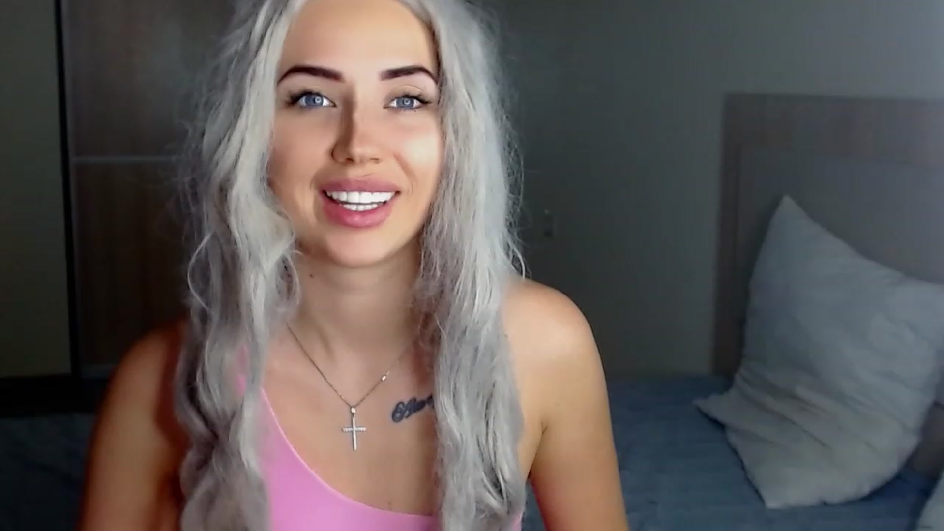 Gallery image thumbnail from SinfulAngelll's myfreecams stream on, 12/18/2022, 11:30 image 7 of 20