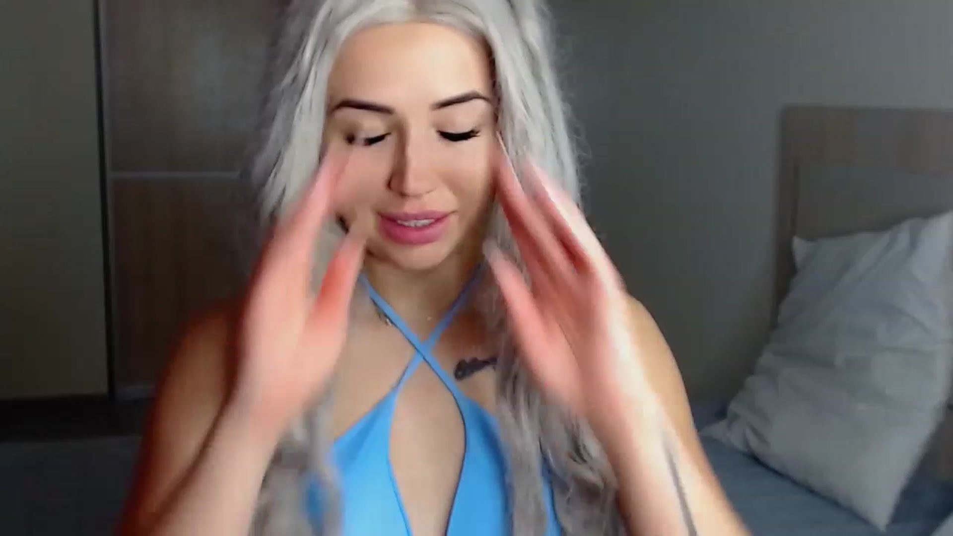 Gallery image thumbnail from SinfulAngelll's myfreecams stream on, 12/21/2022, 12:35 image 13 of 20