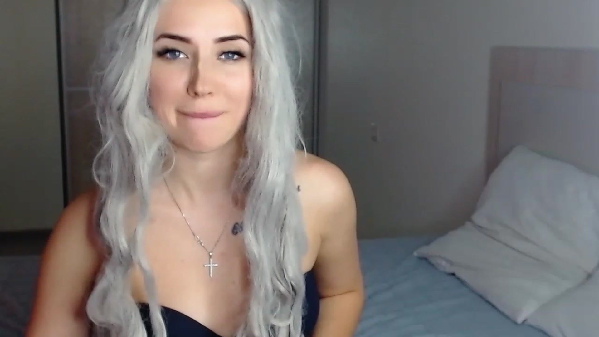 Gallery image thumbnail from SinfulAngelll's myfreecams stream on, 12/26/2022, 16:07 image 7 of 20