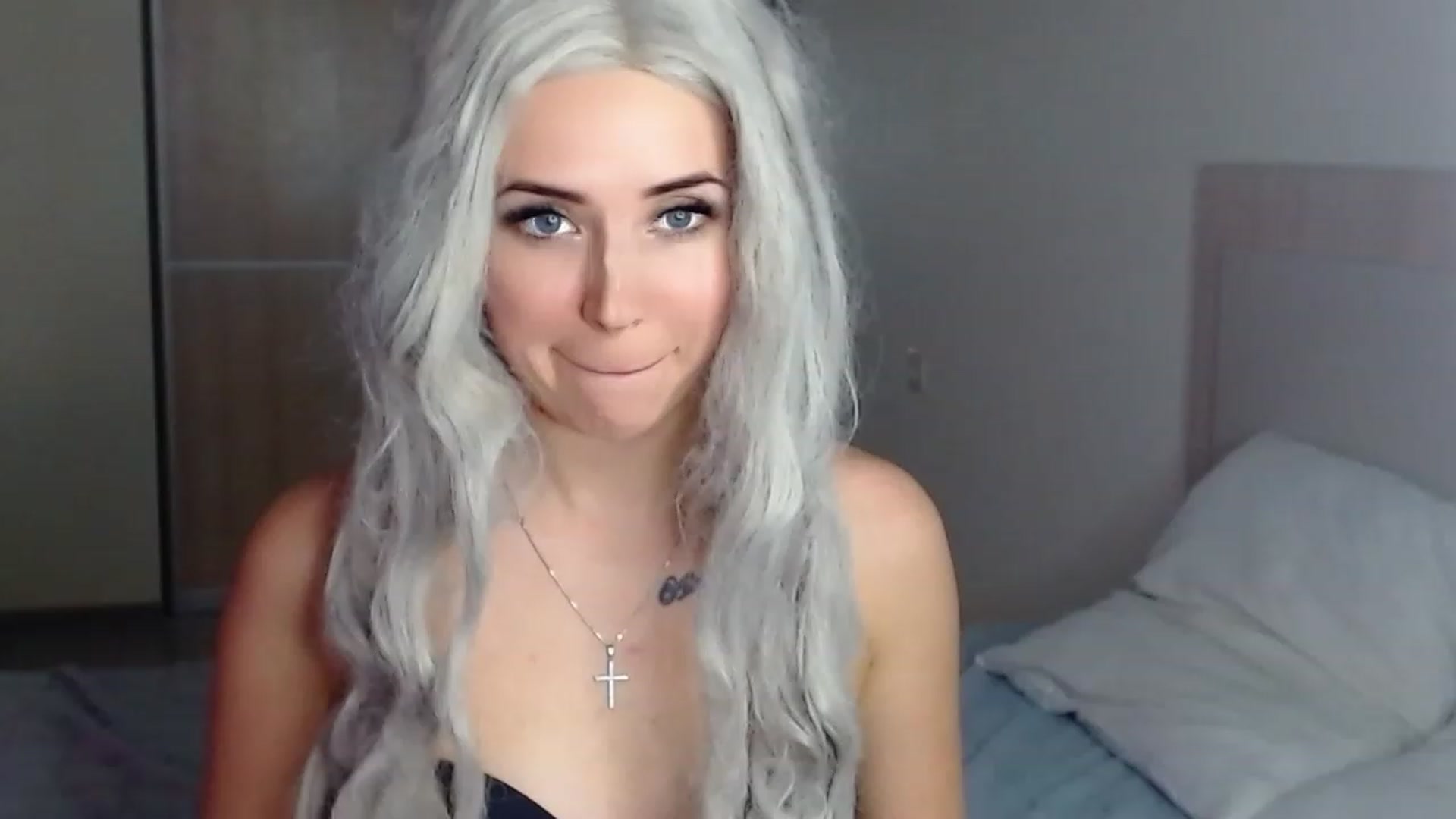 Gallery image thumbnail from SinfulAngelll's myfreecams stream on, 12/26/2022, 18:44 image 10 of 20