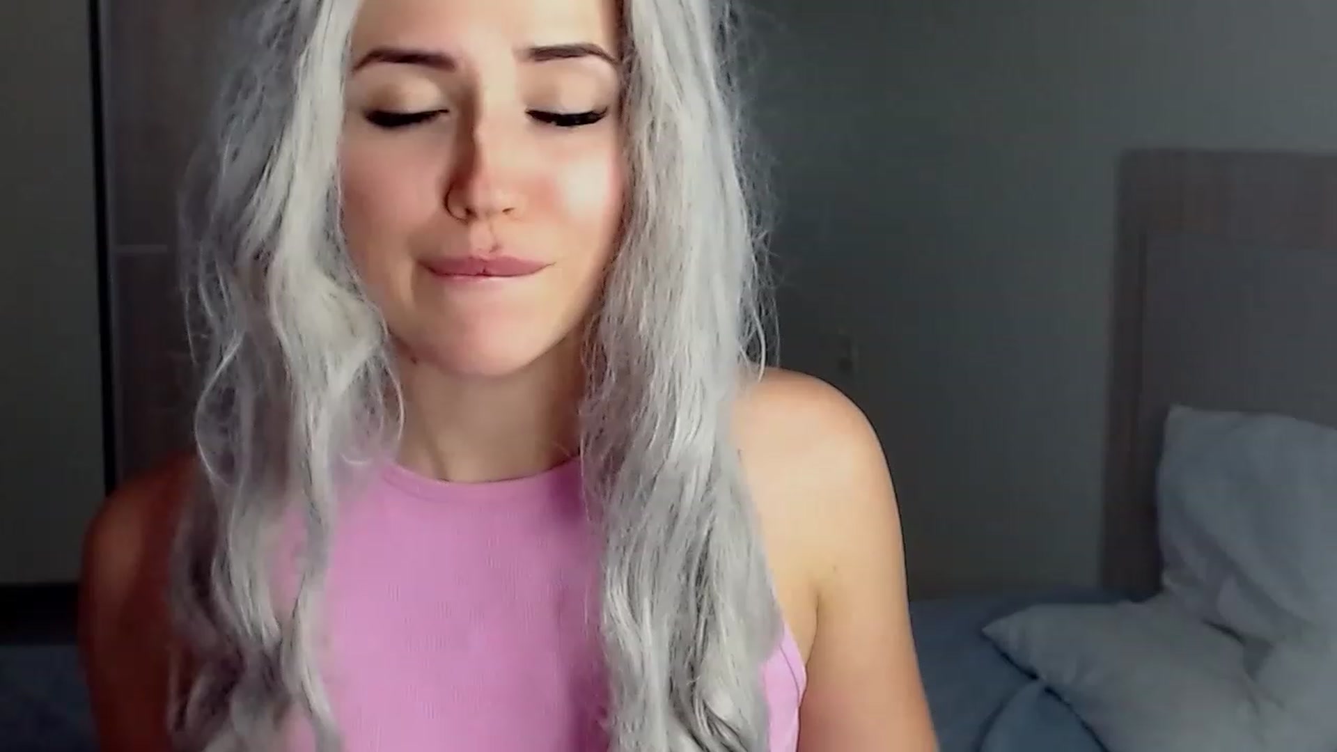 Gallery image thumbnail from SinfulAngelll's myfreecams stream on, 12/27/2022, 17:11 image 10 of 20