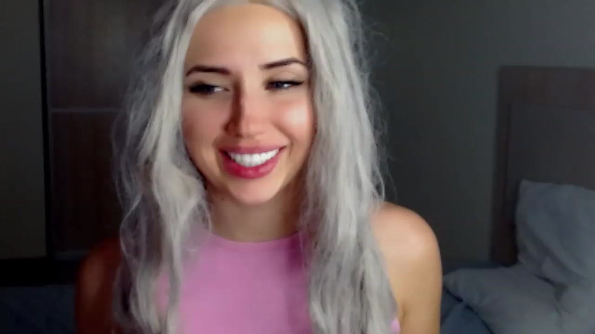 Gallery image thumbnail from SinfulAngelll's myfreecams stream on, 12/27/2022, 17:11 image 16 of 20