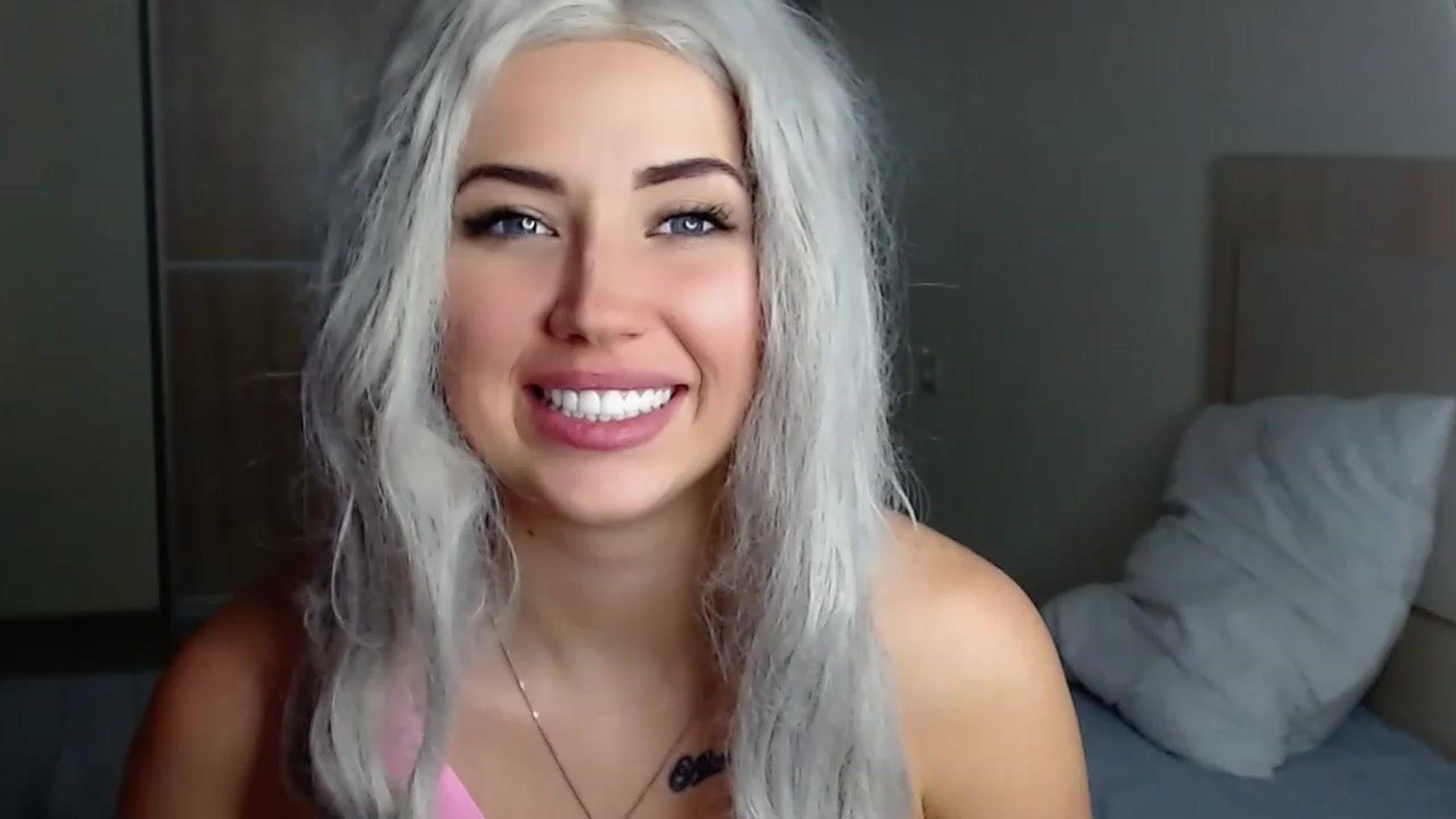 Gallery image thumbnail from SinfulAngelll's myfreecams stream on, 01/18/2023, 15:44 image 11 of 20