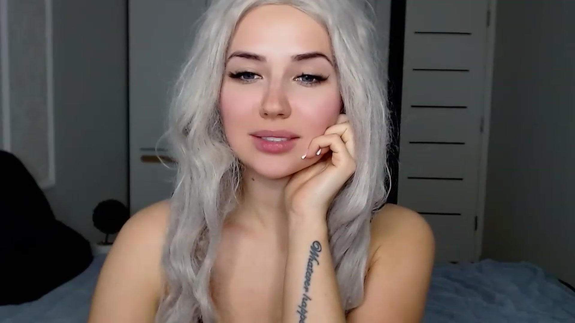 Gallery image thumbnail from SinfulAngelll's myfreecams stream on, 02/15/2023, 16:40 image 13 of 20