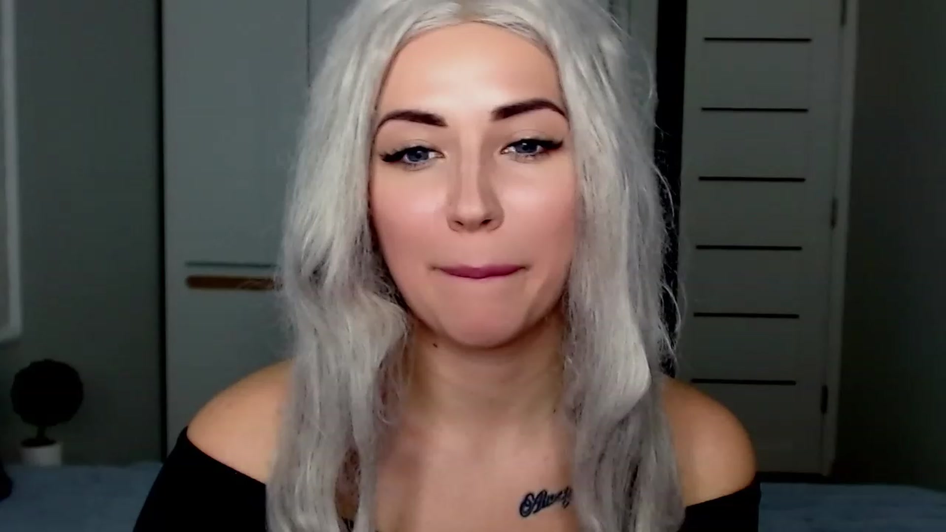 Gallery image thumbnail from SinfulAngelll's myfreecams stream on, 02/22/2023, 11:33 image 10 of 20