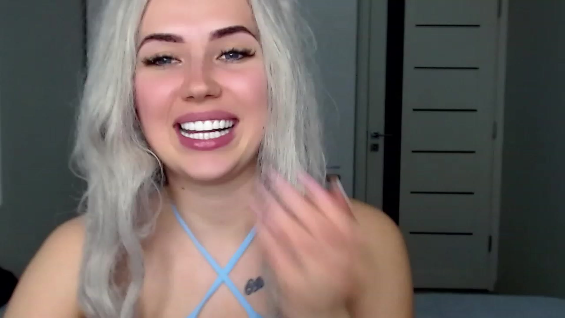 Gallery image thumbnail from SinfulAngelll's myfreecams stream on, 03/16/2023, 16:00 image 17 of 20