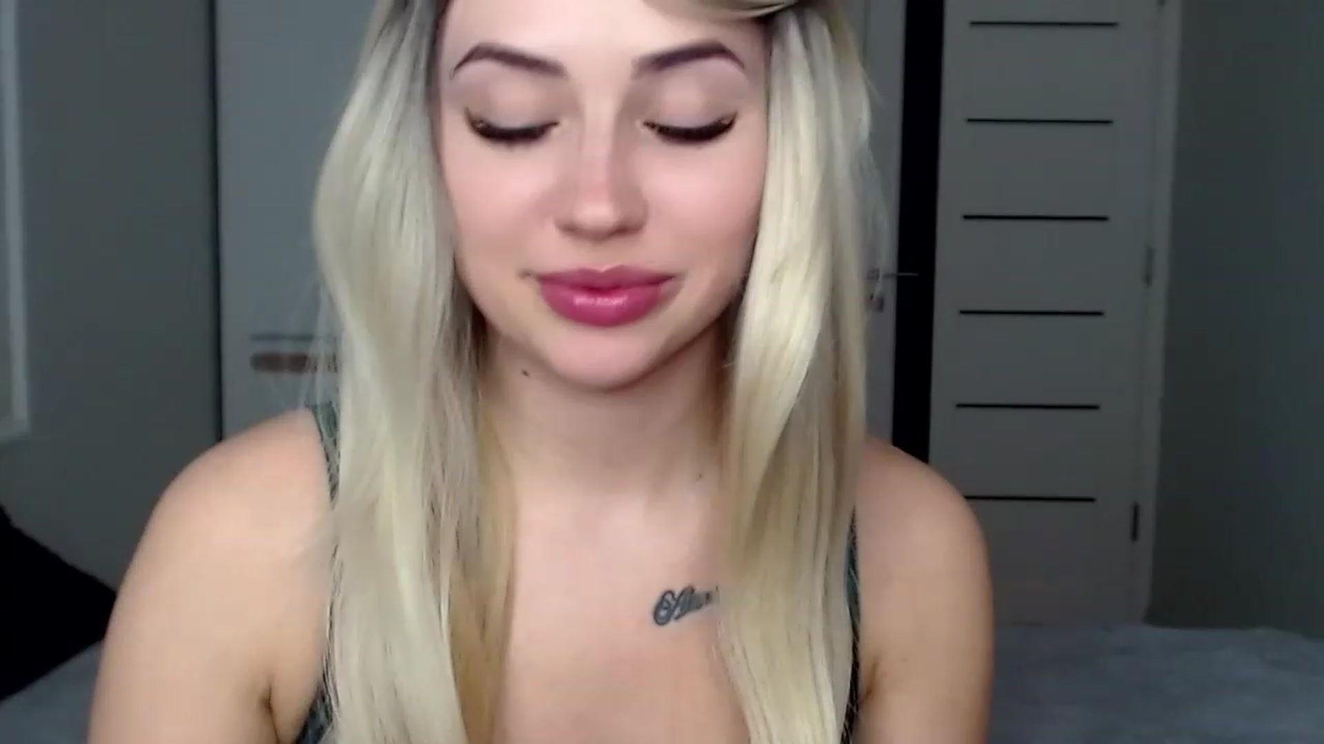 Gallery image thumbnail from SinfulAngelll's myfreecams stream on, 04/16/2023, 12:57 image 4 of 20