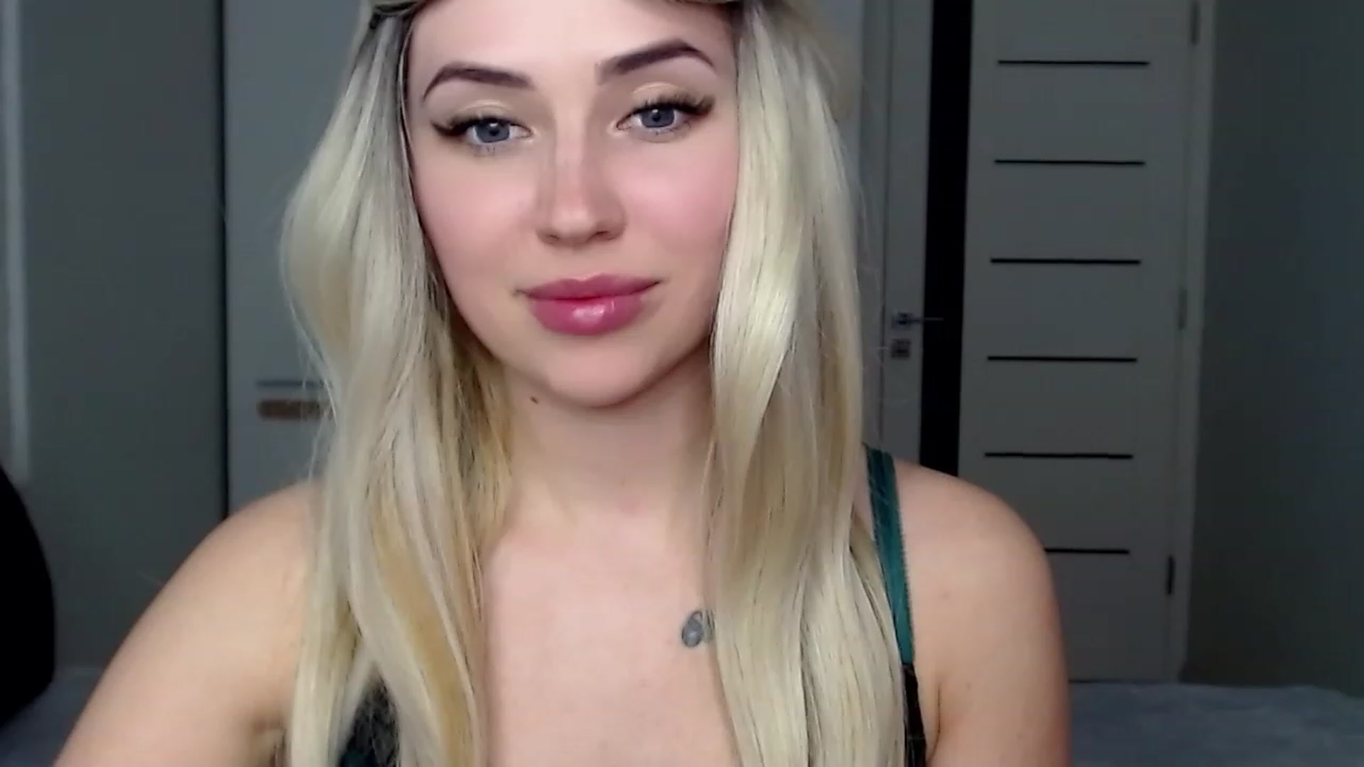 Gallery image thumbnail from SinfulAngelll's myfreecams stream on, 04/16/2023, 14:10 image 1 of 20