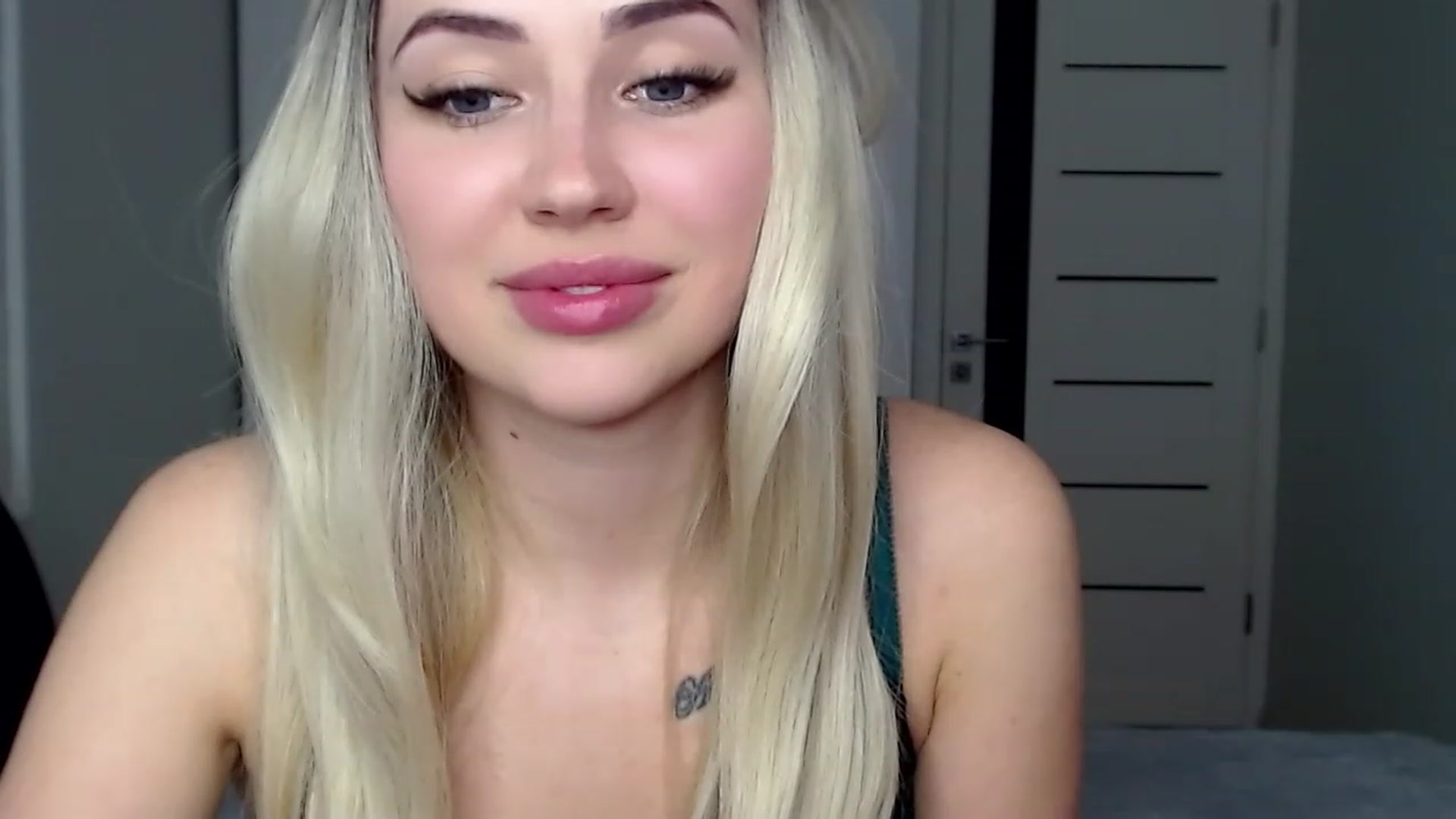 Gallery image thumbnail from SinfulAngelll's myfreecams stream on, 04/16/2023, 14:10 image 8 of 20