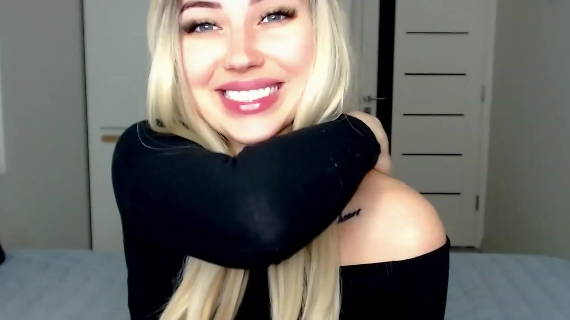 Gallery image thumbnail from SinfulAngelll's myfreecams stream on, 05/21/2023, 13:07 image 4 of 20