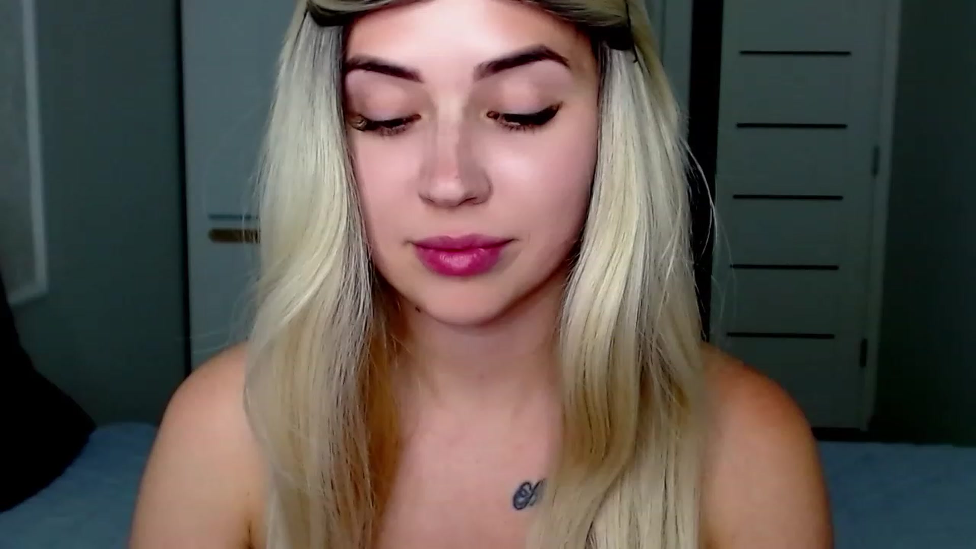 Gallery image thumbnail from SinfulAngelll's myfreecams stream on, 06/08/2023, 12:25 image 15 of 20