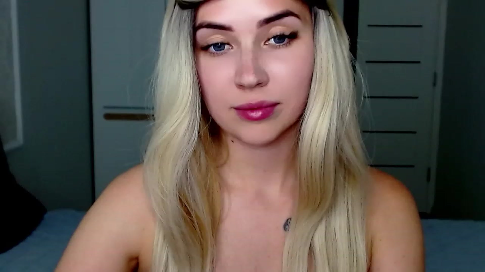 Gallery image thumbnail from SinfulAngelll's myfreecams stream on, 06/08/2023, 12:25 image 9 of 20