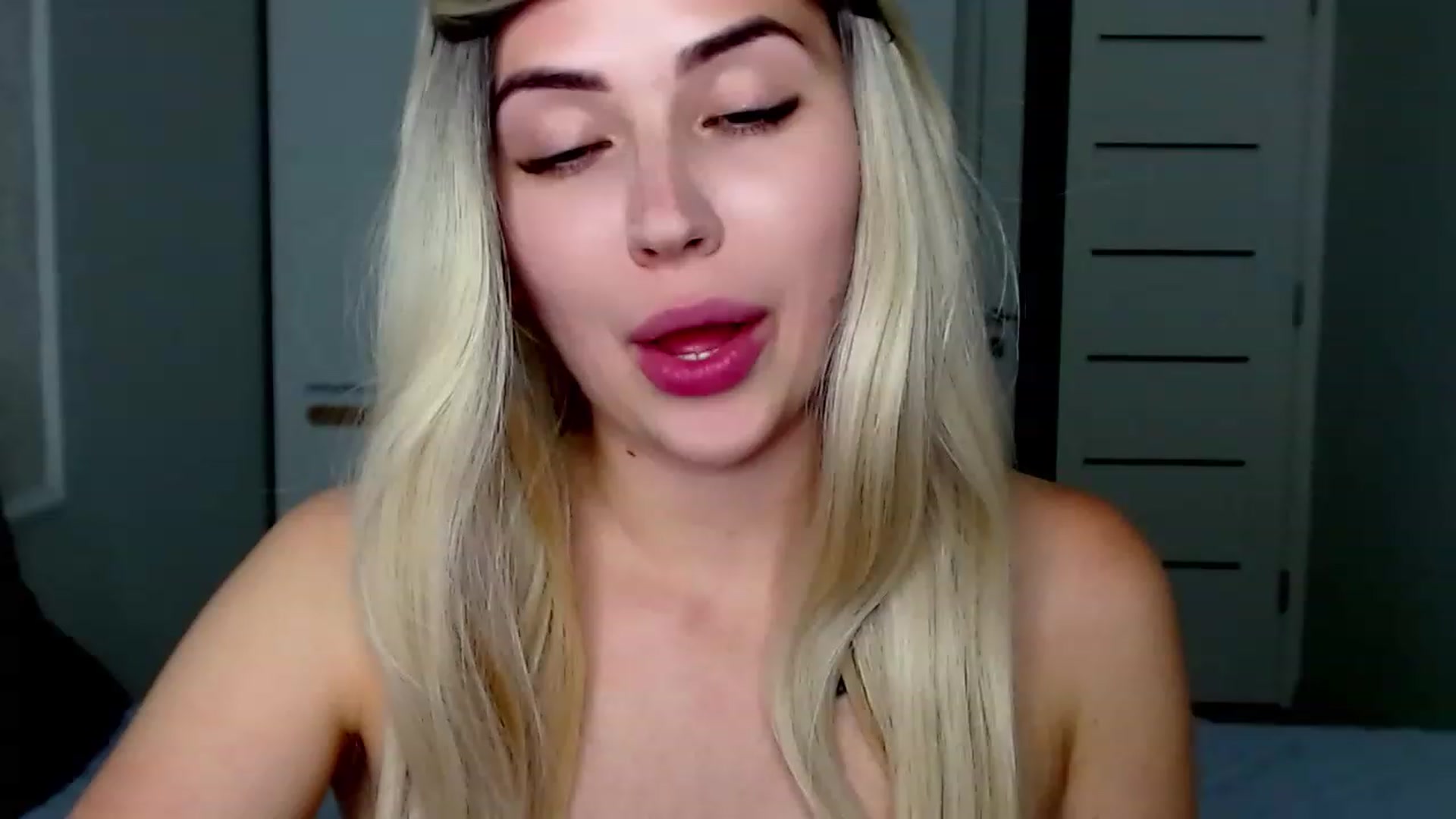 Gallery image thumbnail from SinfulAngelll's myfreecams stream on, 06/08/2023, 12:25 image 1 of 20