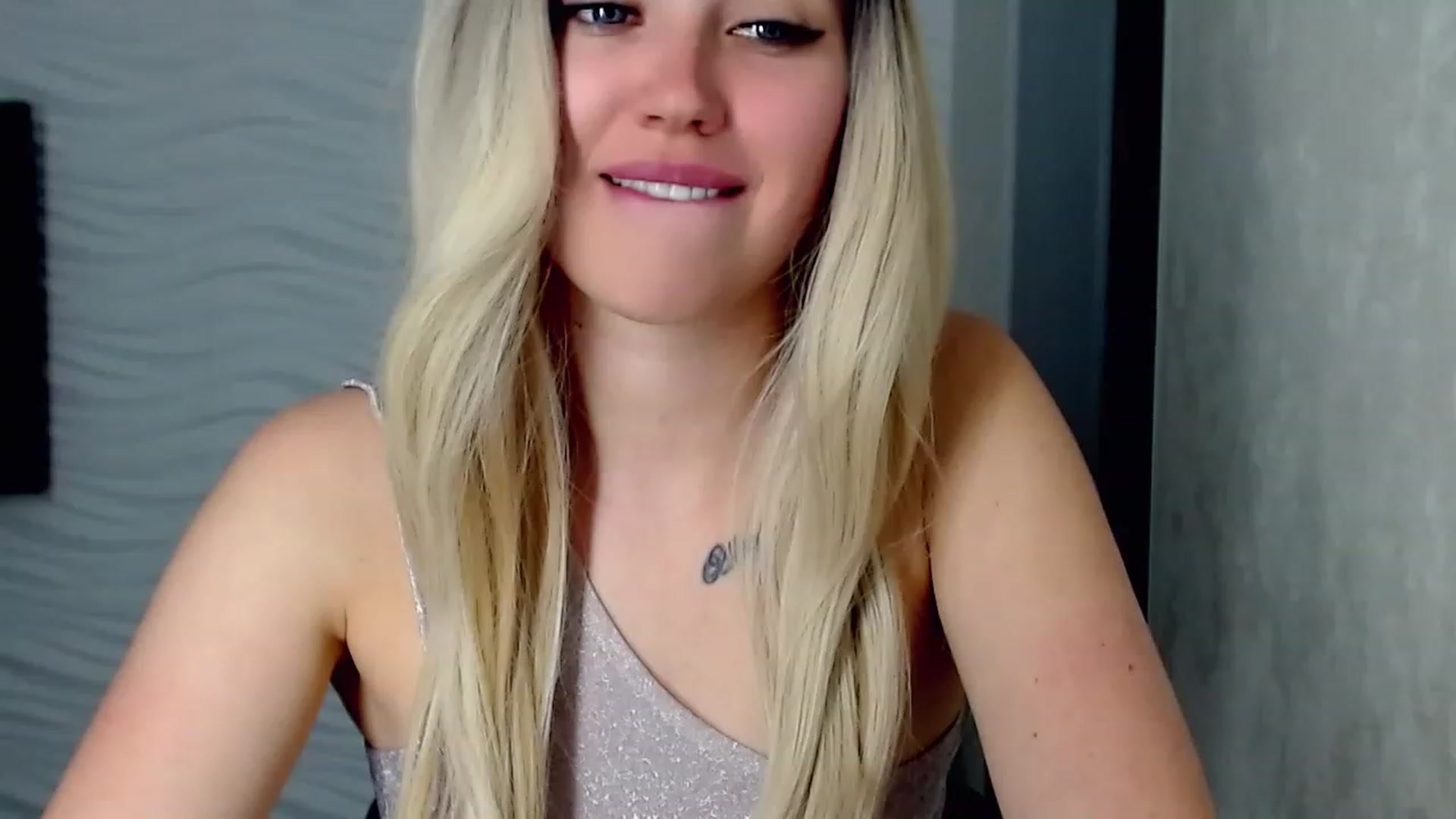 Gallery image thumbnail from SinfulAngelll's myfreecams stream on, 06/12/2023, 12:21 image 19 of 20
