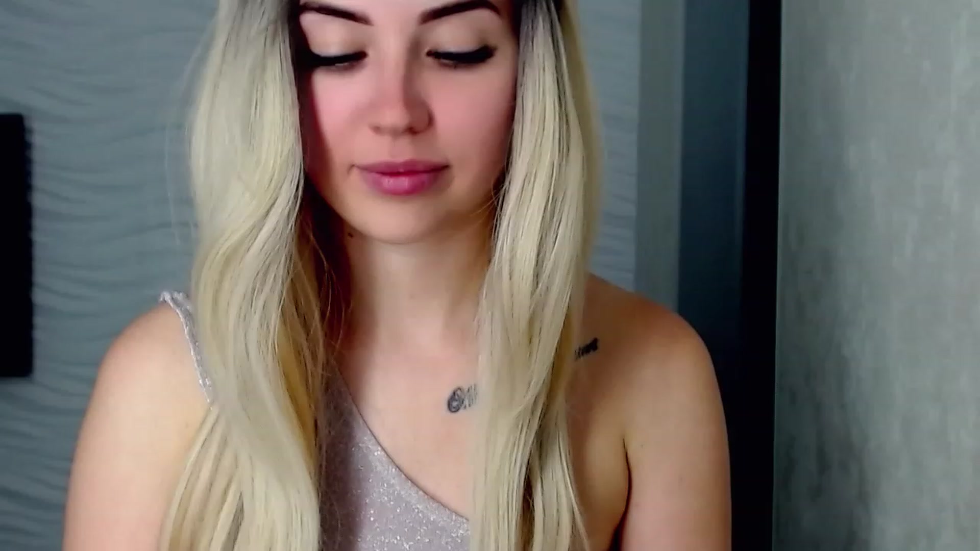 Gallery image thumbnail from SinfulAngelll's myfreecams stream on, 06/12/2023, 12:21 image 11 of 20