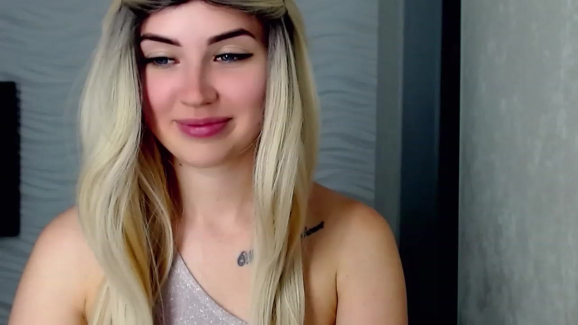 Gallery image thumbnail from SinfulAngelll's myfreecams stream on, 06/12/2023, 12:21 image 9 of 20