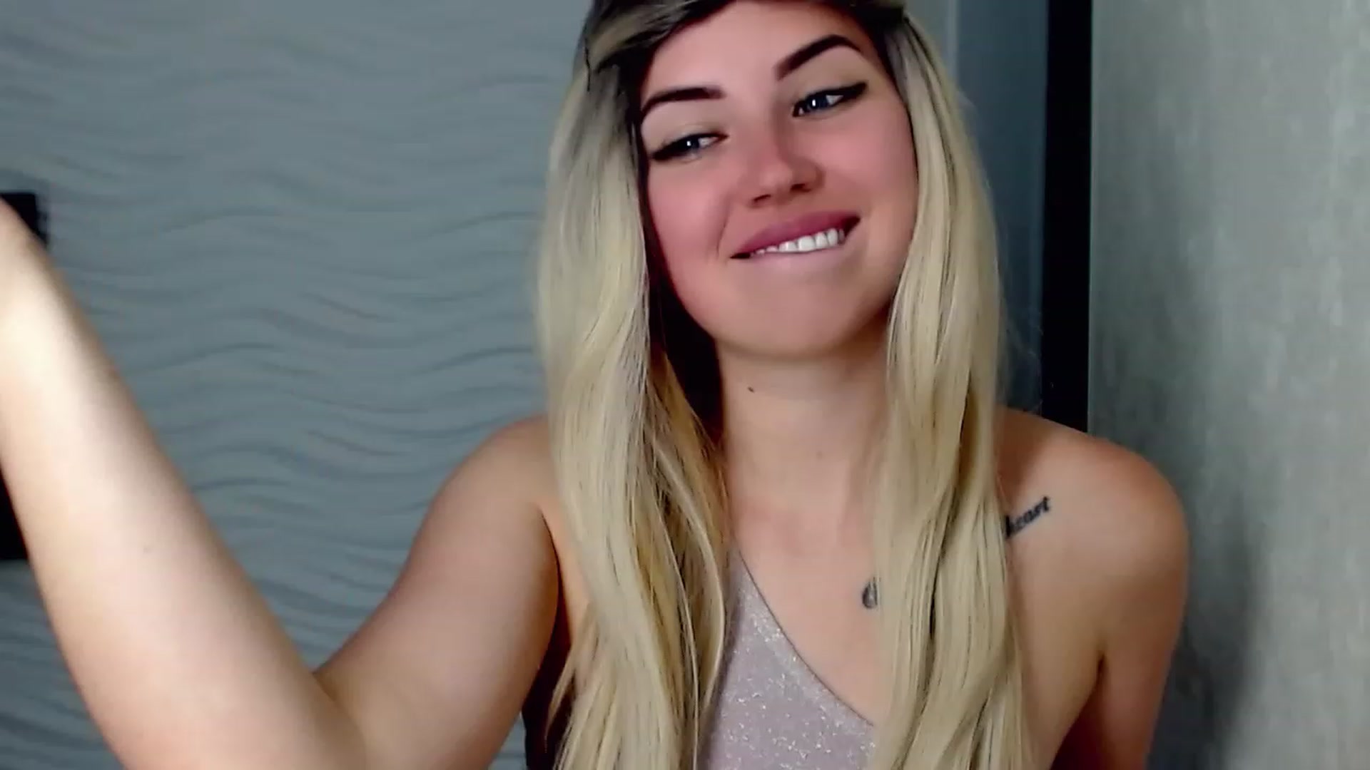 Gallery image thumbnail from SinfulAngelll's myfreecams stream on, 06/12/2023, 12:21 image 1 of 20