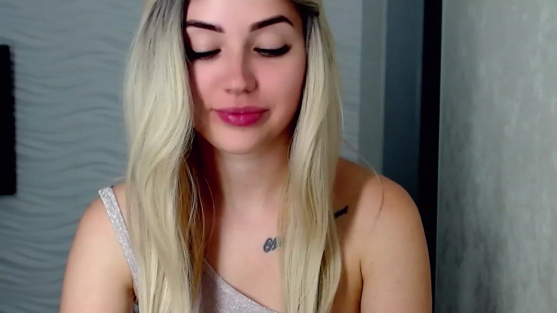 Gallery image thumbnail from SinfulAngelll's myfreecams stream on, 06/12/2023, 13:43 image 9 of 20
