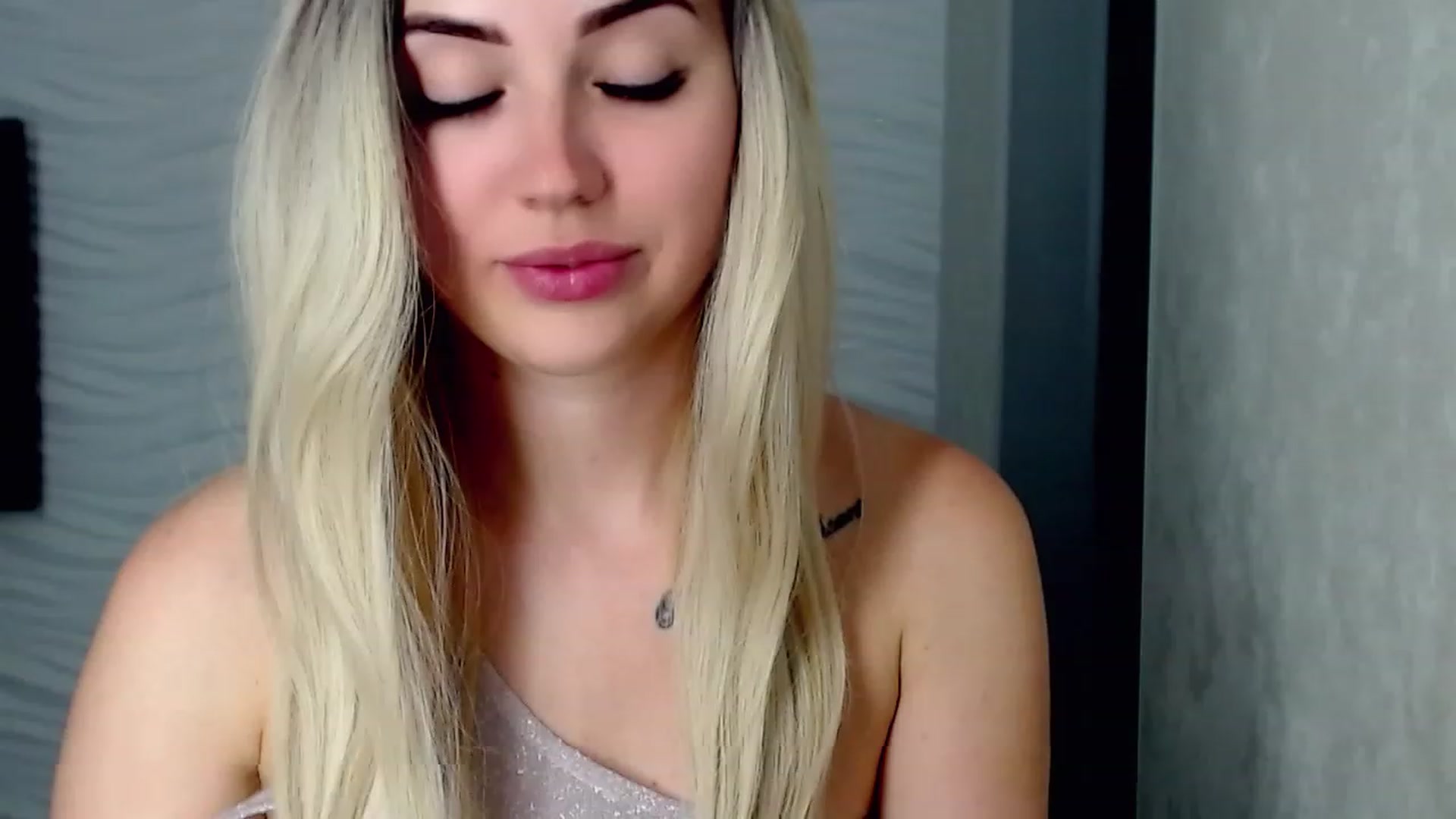 Gallery image thumbnail from SinfulAngelll's myfreecams stream on, 06/12/2023, 13:43 image 19 of 20