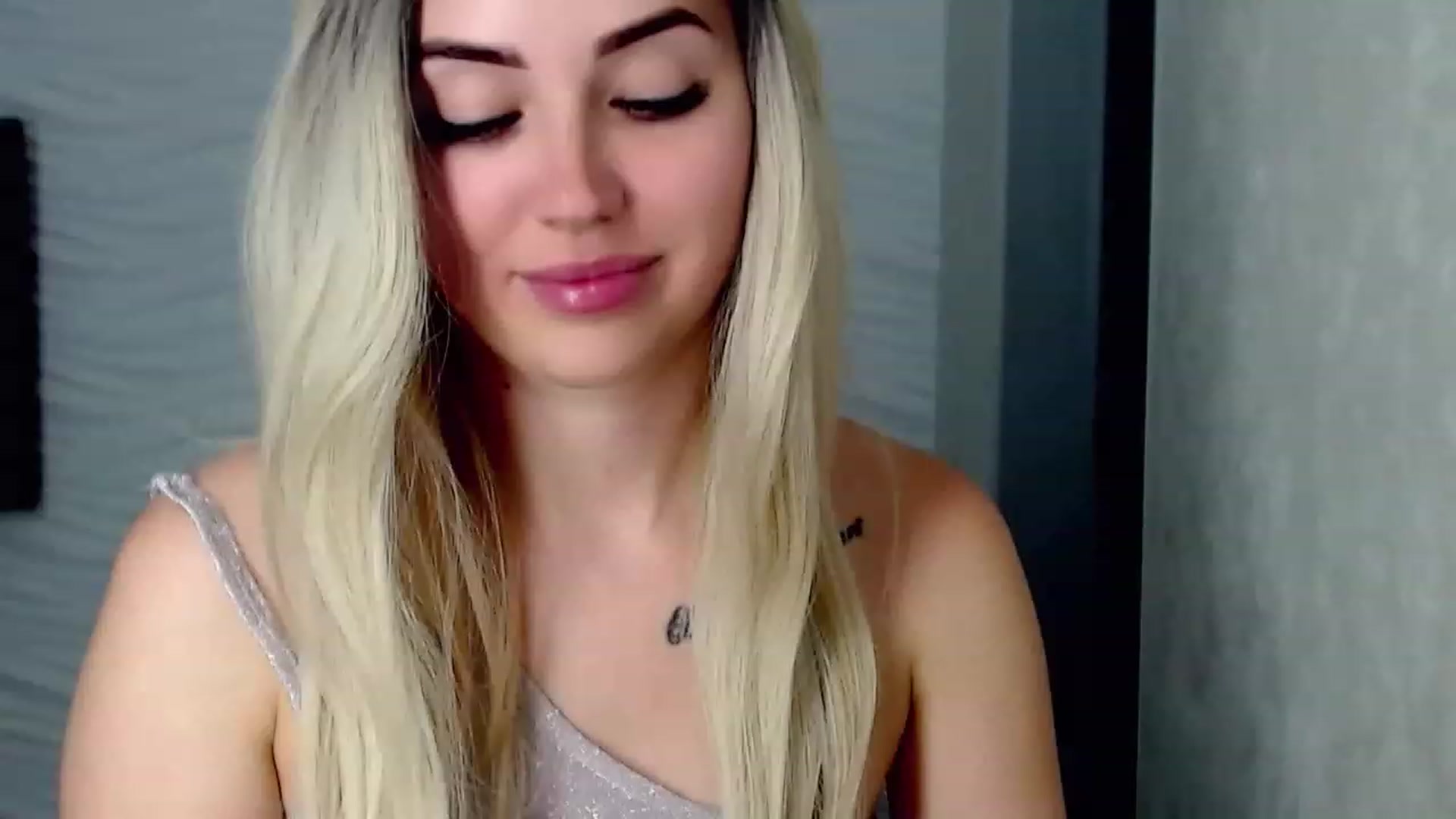 Gallery image thumbnail from SinfulAngelll's myfreecams stream on, 06/12/2023, 13:43 image 14 of 20