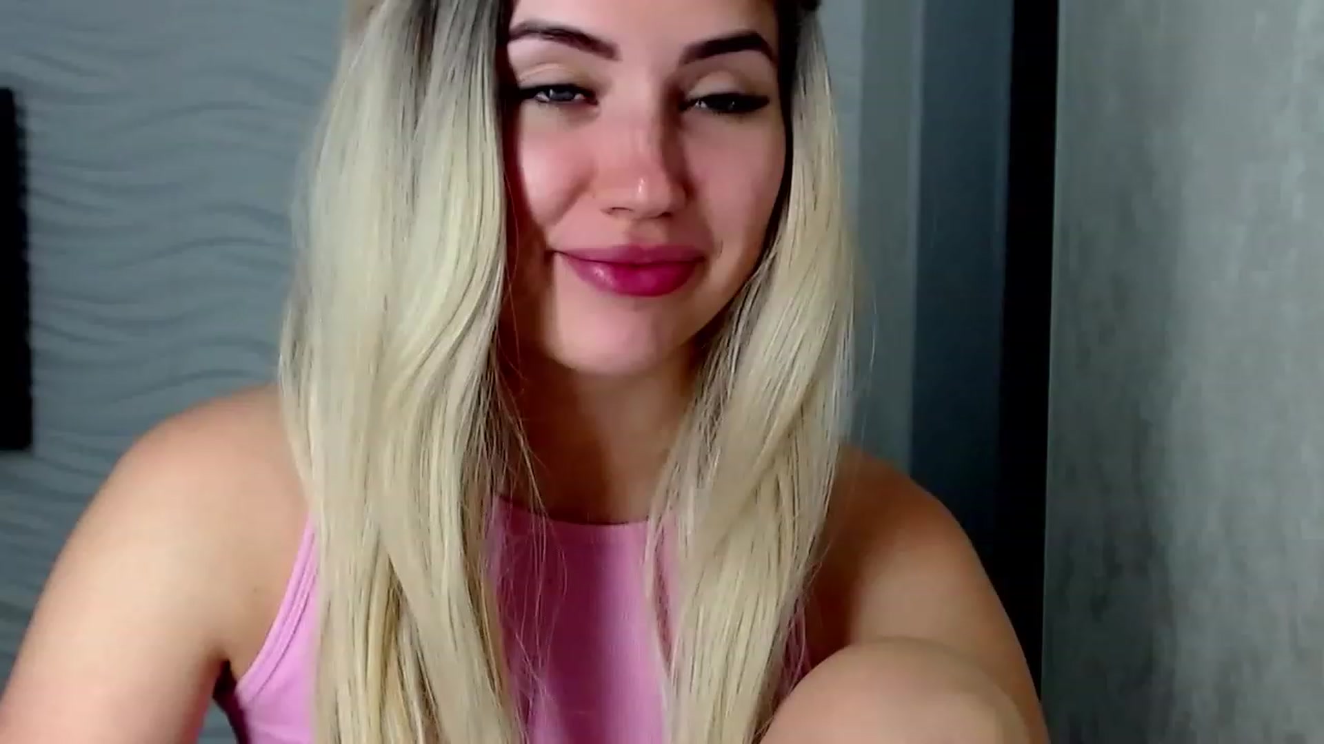 Gallery image thumbnail from SinfulAngelll's myfreecams stream on, 06/15/2023, 12:46 image 8 of 20