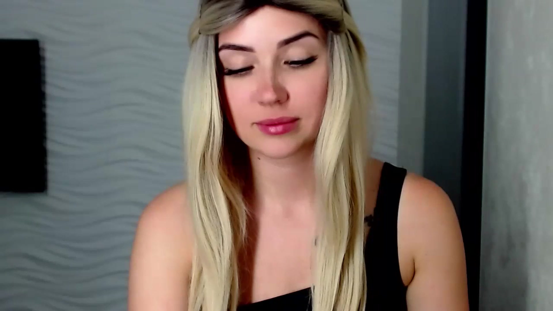 Gallery image thumbnail from SinfulAngelll's myfreecams stream on, 06/17/2023, 15:11 image 19 of 20