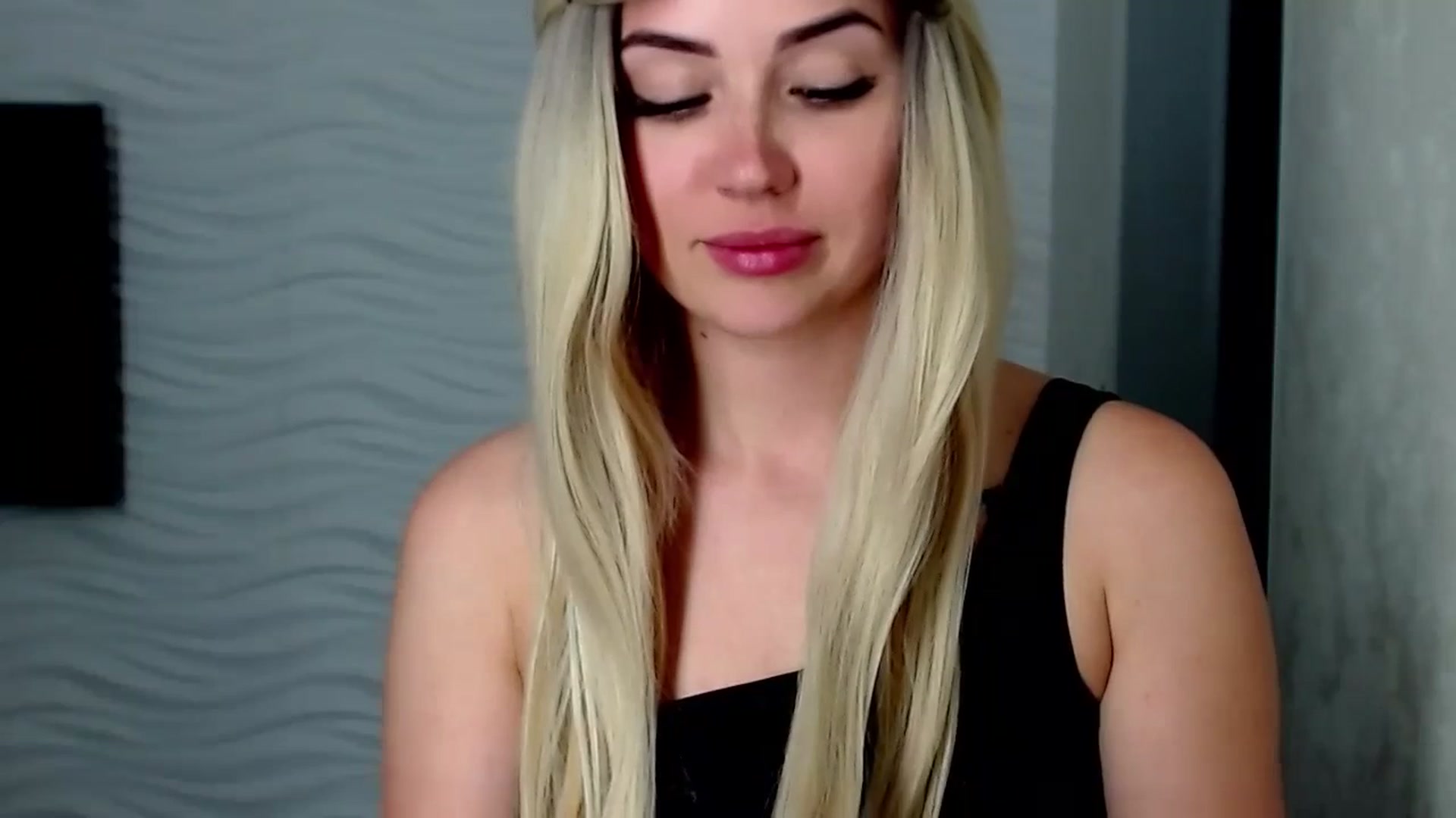 Gallery image thumbnail from SinfulAngelll's myfreecams stream on, 06/17/2023, 15:11 image 10 of 20