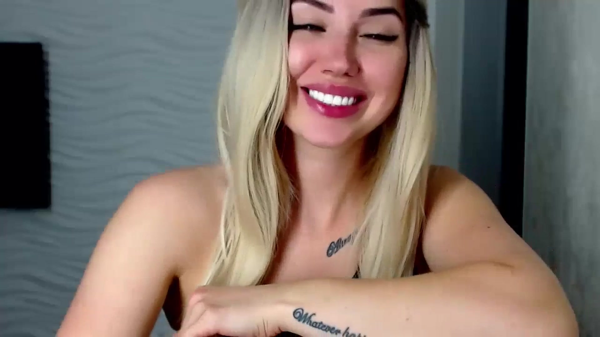Gallery image thumbnail from SinfulAngelll's myfreecams stream on, 06/17/2023, 15:11 image 17 of 20