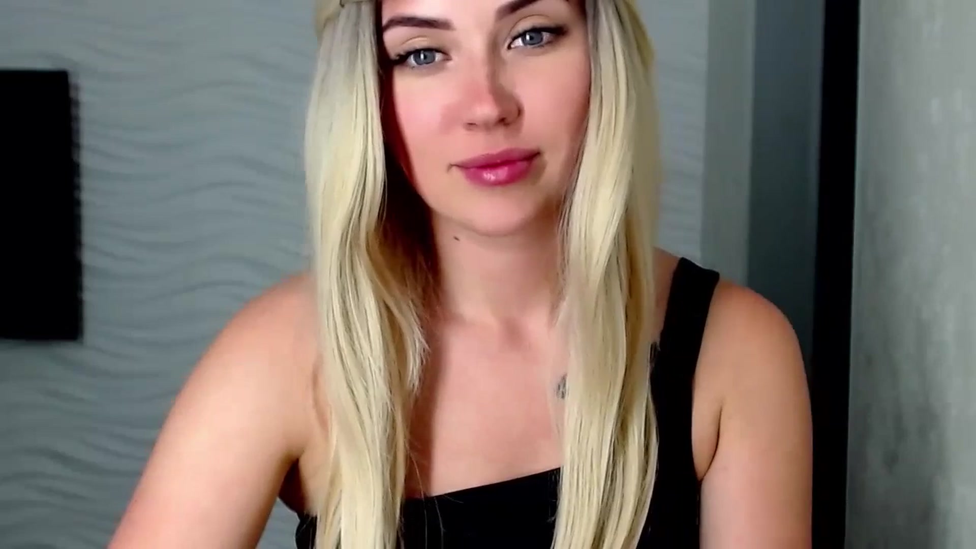 Gallery image thumbnail from SinfulAngelll's myfreecams stream on, 06/17/2023, 15:11 image 9 of 20