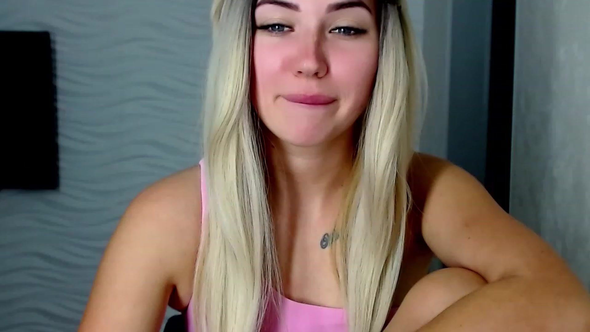 Gallery image thumbnail from SinfulAngelll's myfreecams stream on, 06/18/2023, 09:56 image 18 of 20