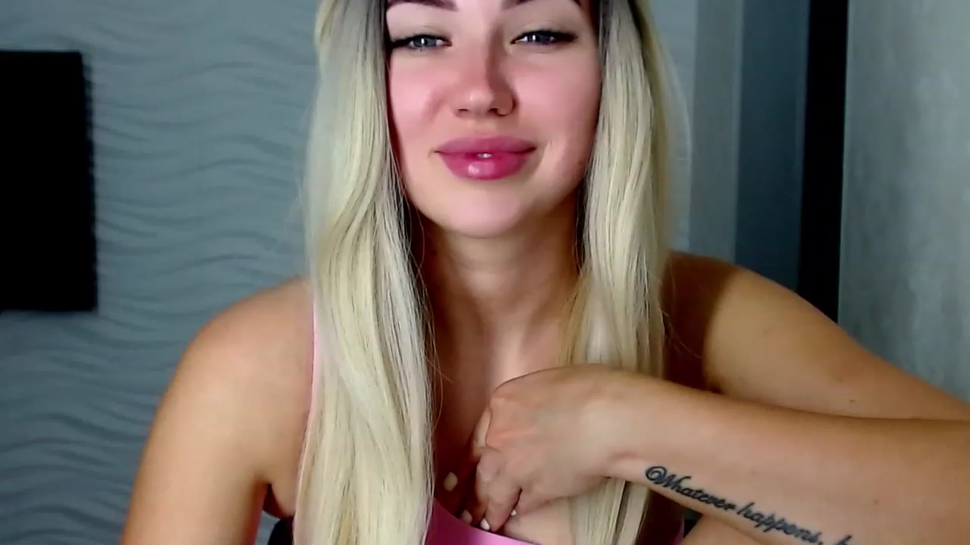 Gallery image thumbnail from SinfulAngelll's myfreecams stream on, 06/18/2023, 09:56 image 17 of 20