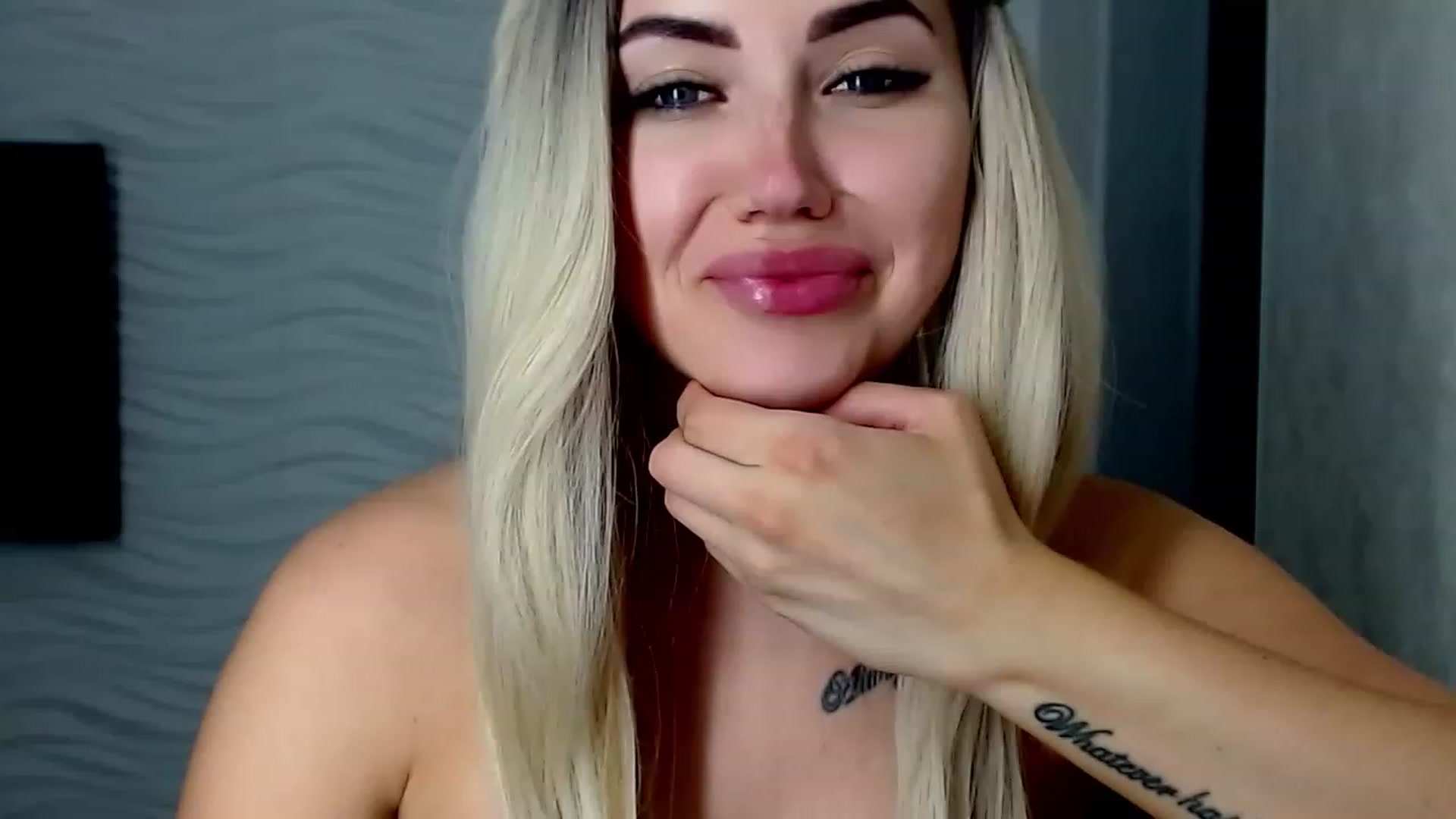 Gallery image thumbnail from SinfulAngelll's myfreecams stream on, 06/19/2023, 15:35 image 7 of 20