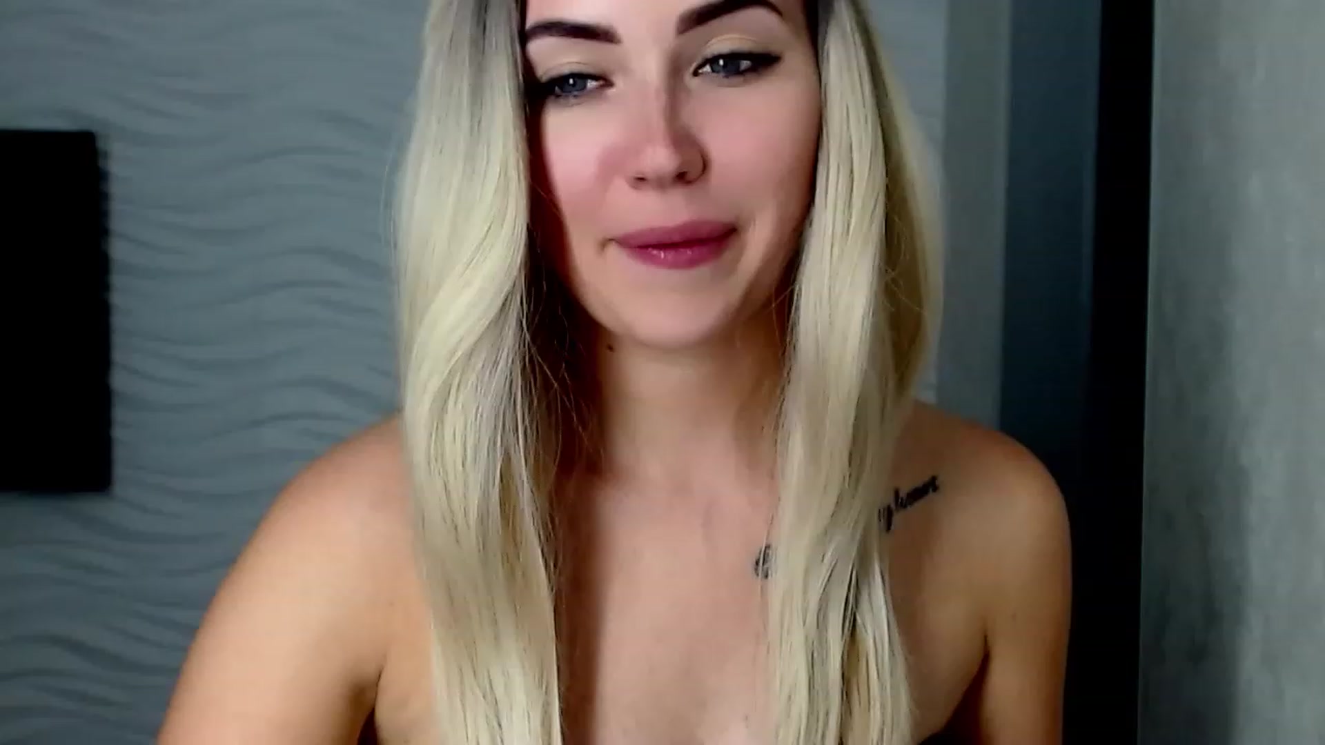 Gallery image thumbnail from SinfulAngelll's myfreecams stream on, 06/19/2023, 15:35 image 15 of 20