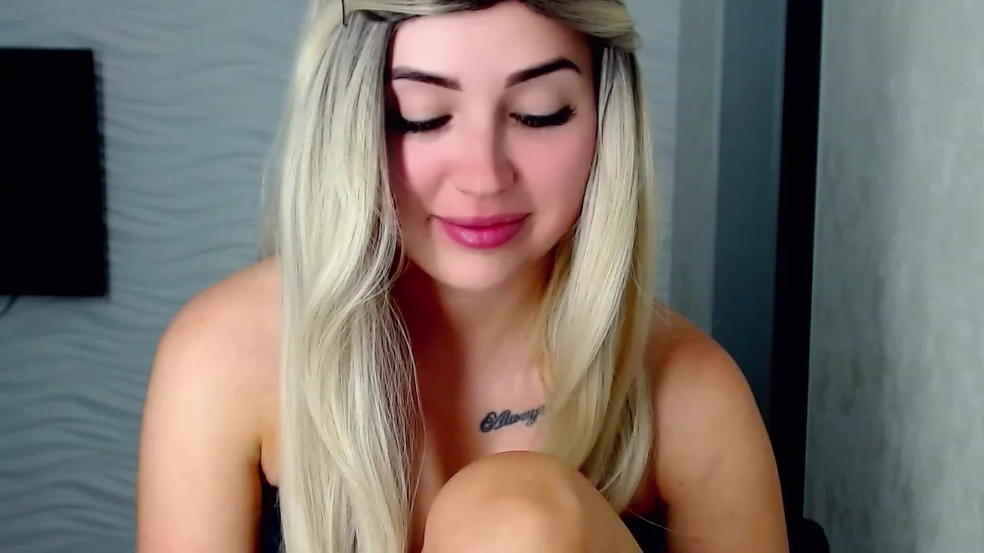 Gallery image thumbnail from SinfulAngelll's myfreecams stream on, 06/21/2023, 14:04 image 17 of 20