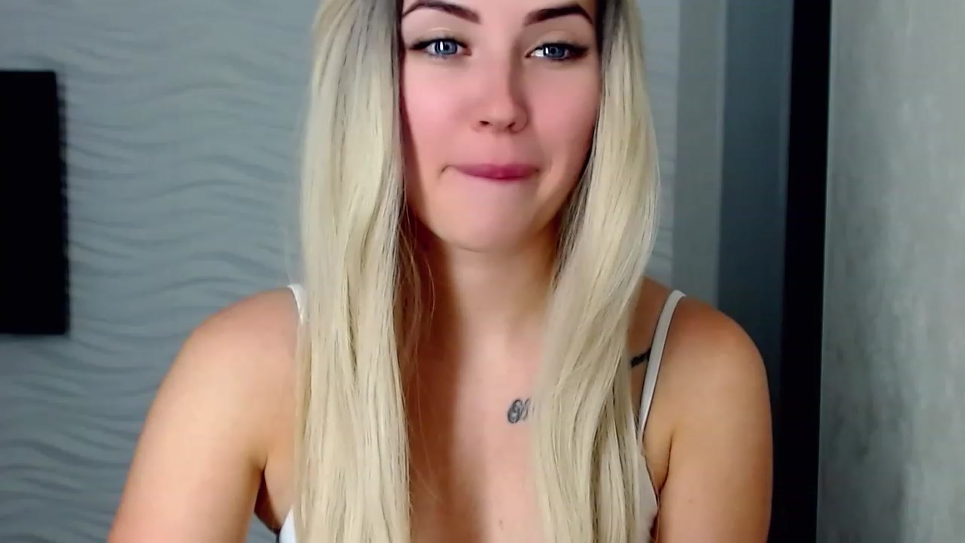 Gallery image thumbnail from SinfulAngelll's myfreecams stream on, 06/22/2023, 12:35 image 3 of 20