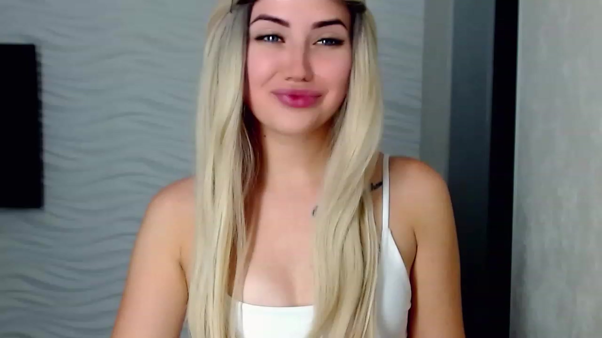 Gallery image thumbnail from SinfulAngelll's myfreecams stream on, 06/22/2023, 12:35 image 1 of 20