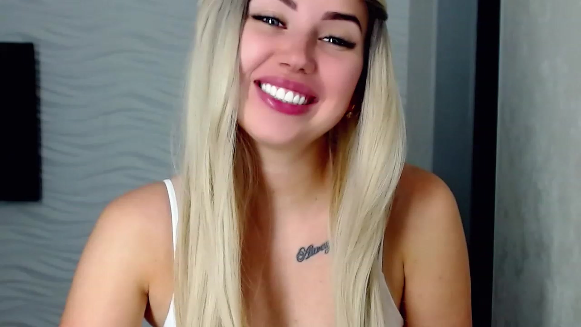 Gallery image thumbnail from SinfulAngelll's myfreecams stream on, 06/22/2023, 12:35 image 5 of 20