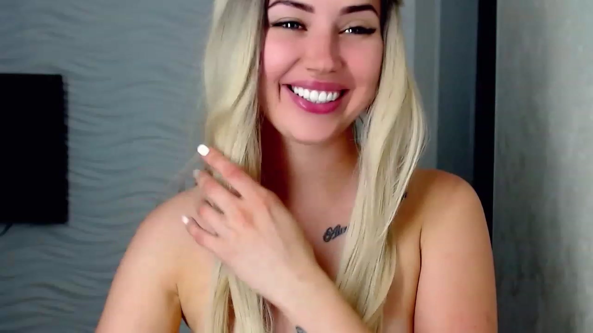 Gallery image thumbnail from SinfulAngelll's myfreecams stream on, 06/25/2023, 16:02 image 18 of 20