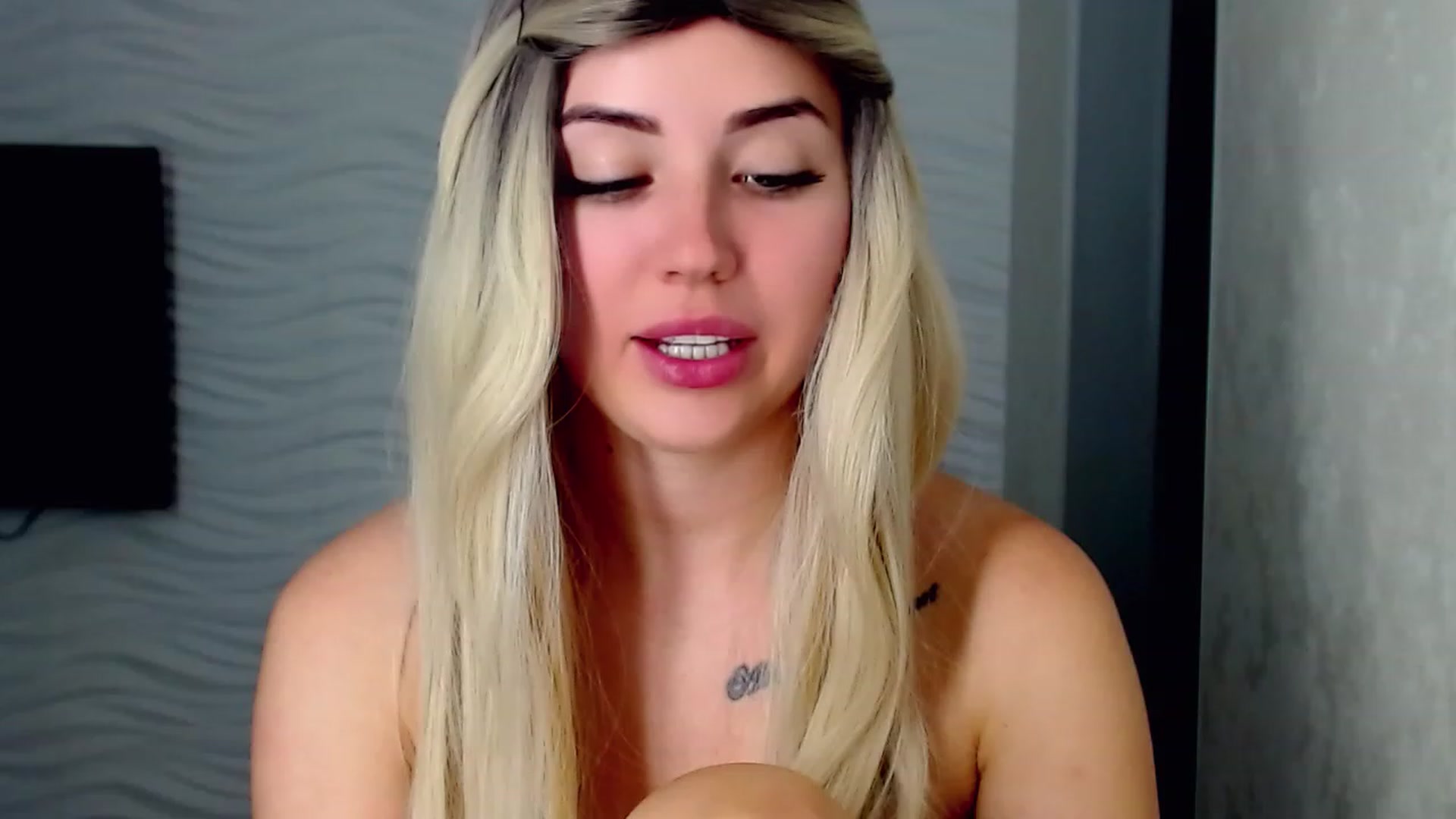 Gallery image thumbnail from SinfulAngelll's myfreecams stream on, 06/26/2023, 12:31 image 19 of 20
