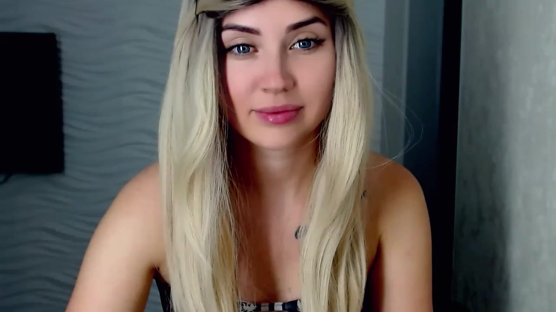 Gallery image thumbnail from SinfulAngelll's myfreecams stream on, 06/26/2023, 19:59 image 18 of 20