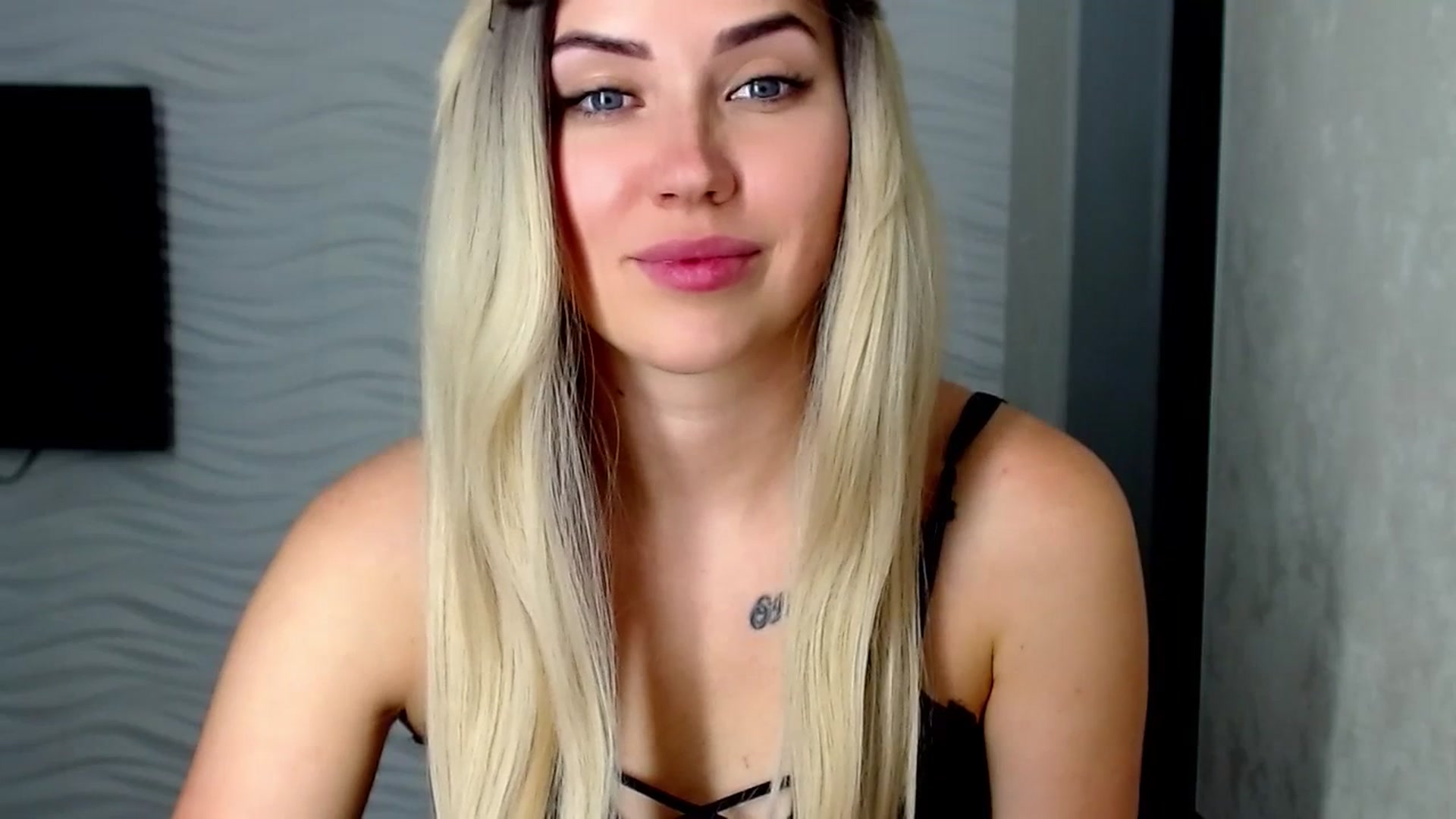 Gallery image thumbnail from SinfulAngelll's myfreecams stream on, 06/29/2023, 16:00 image 9 of 20