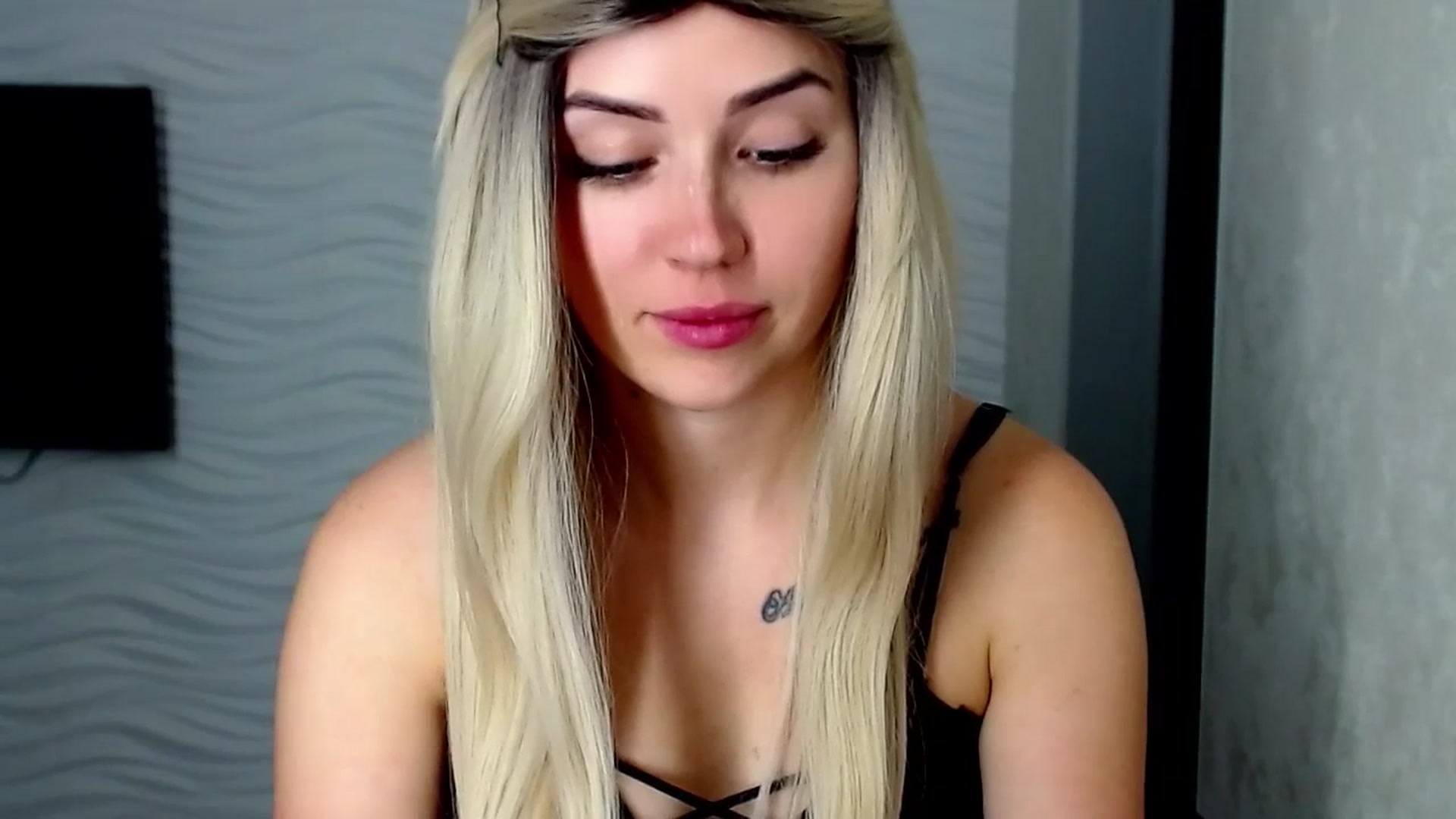 Gallery image thumbnail from SinfulAngelll's myfreecams stream on, 06/29/2023, 16:00 image 8 of 20