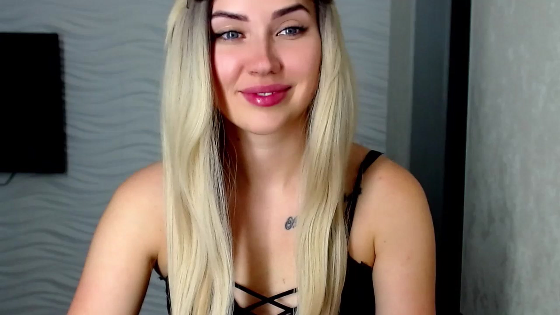 Gallery image thumbnail from SinfulAngelll's myfreecams stream on, 06/29/2023, 16:00 image 5 of 20