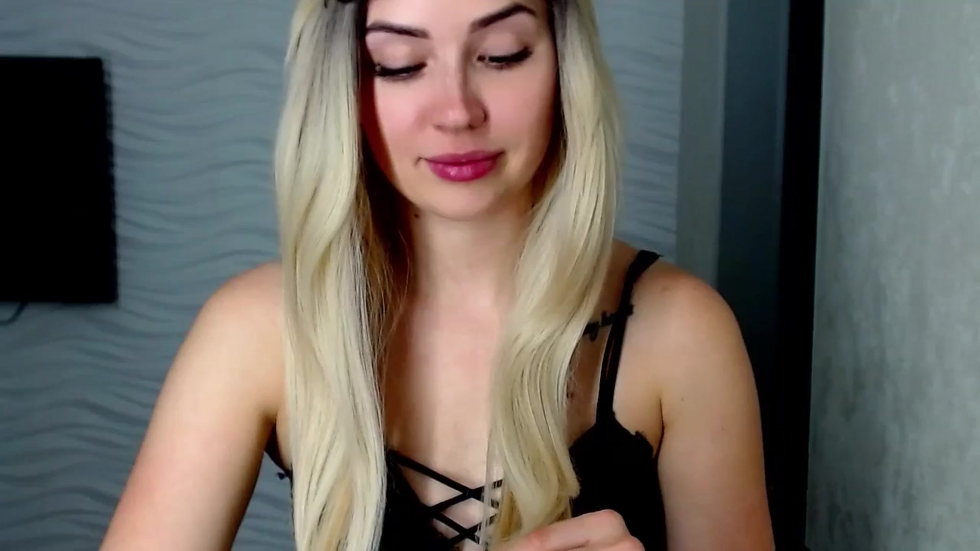 Gallery image thumbnail from SinfulAngelll's myfreecams stream on, 06/29/2023, 16:00 image 2 of 20