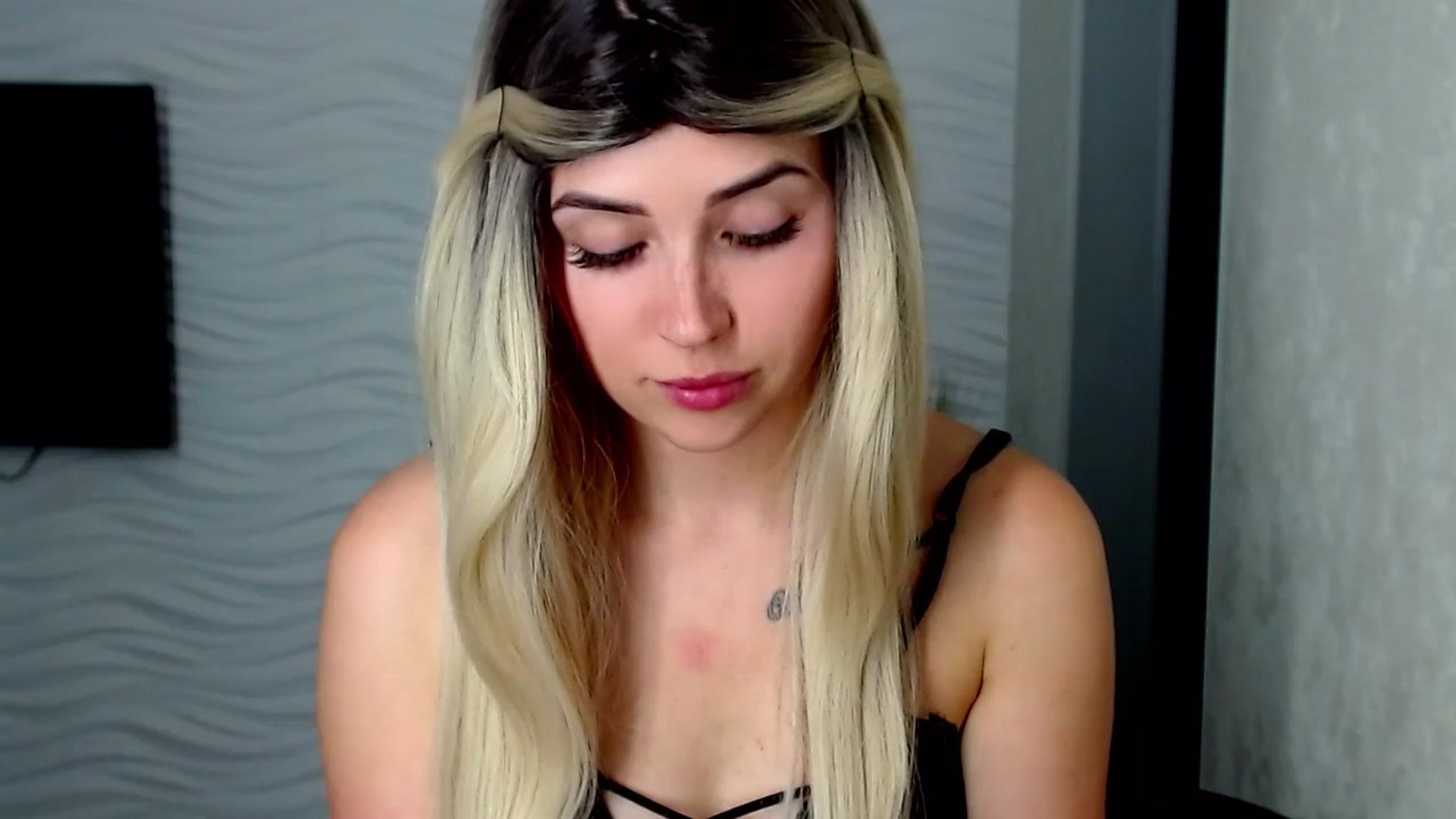 Gallery image thumbnail from SinfulAngelll's myfreecams stream on, 06/29/2023, 17:05 image 8 of 20