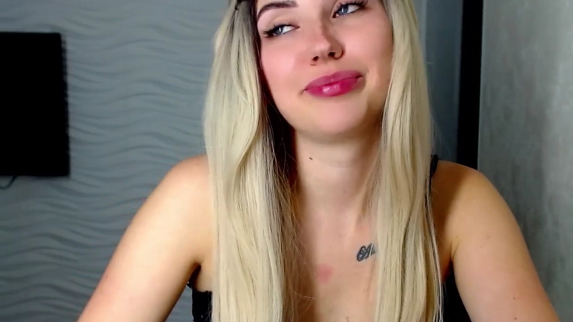 Gallery image thumbnail from SinfulAngelll's myfreecams stream on, 06/29/2023, 17:05 image 11 of 20