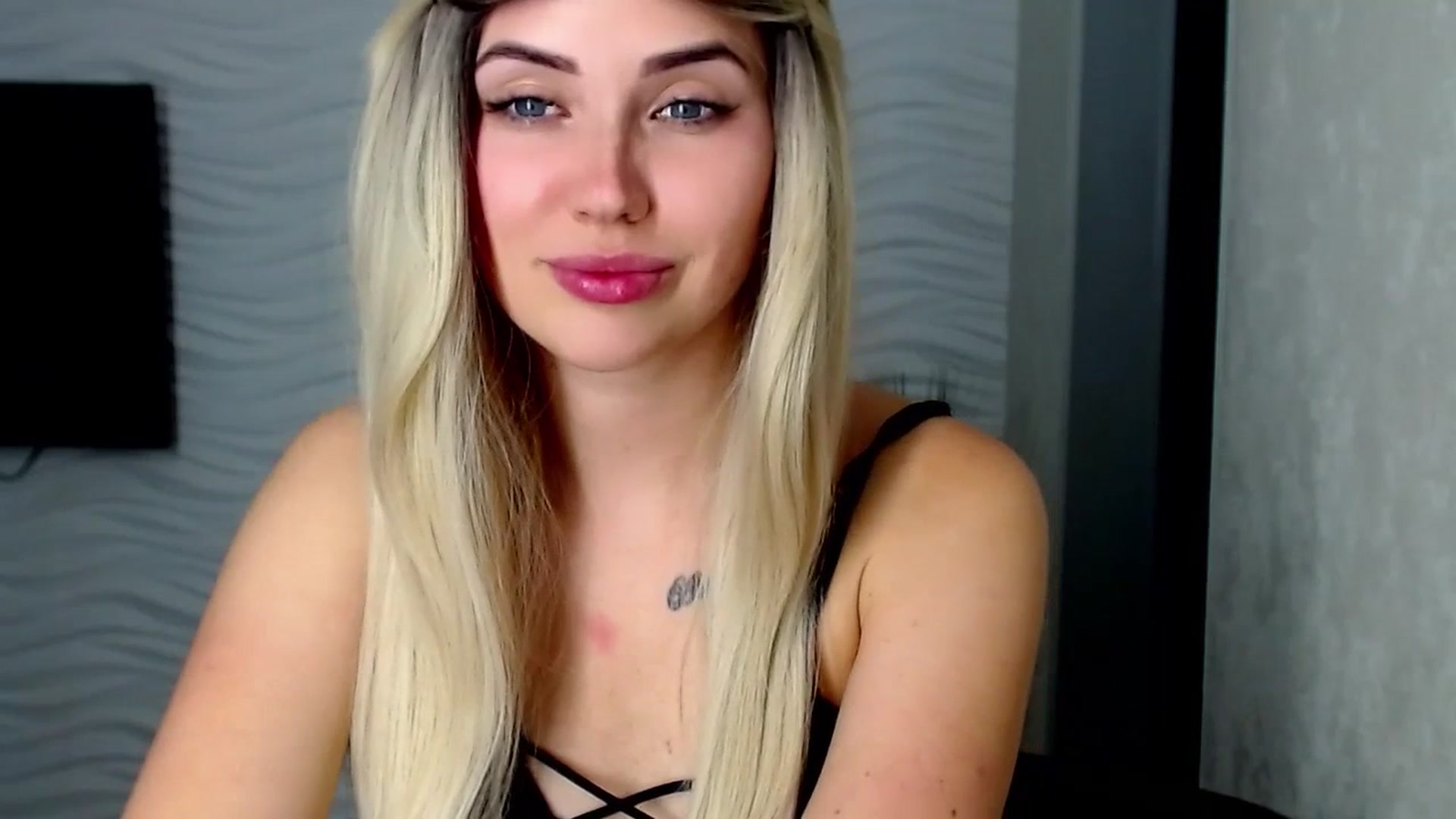 Gallery image thumbnail from SinfulAngelll's myfreecams stream on, 06/29/2023, 17:05 image 12 of 20