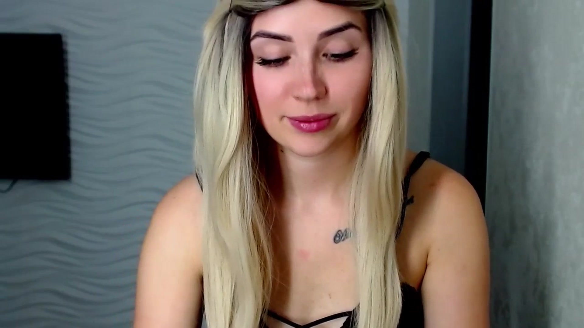 Gallery image thumbnail from SinfulAngelll's myfreecams stream on, 06/29/2023, 17:26 image 4 of 20