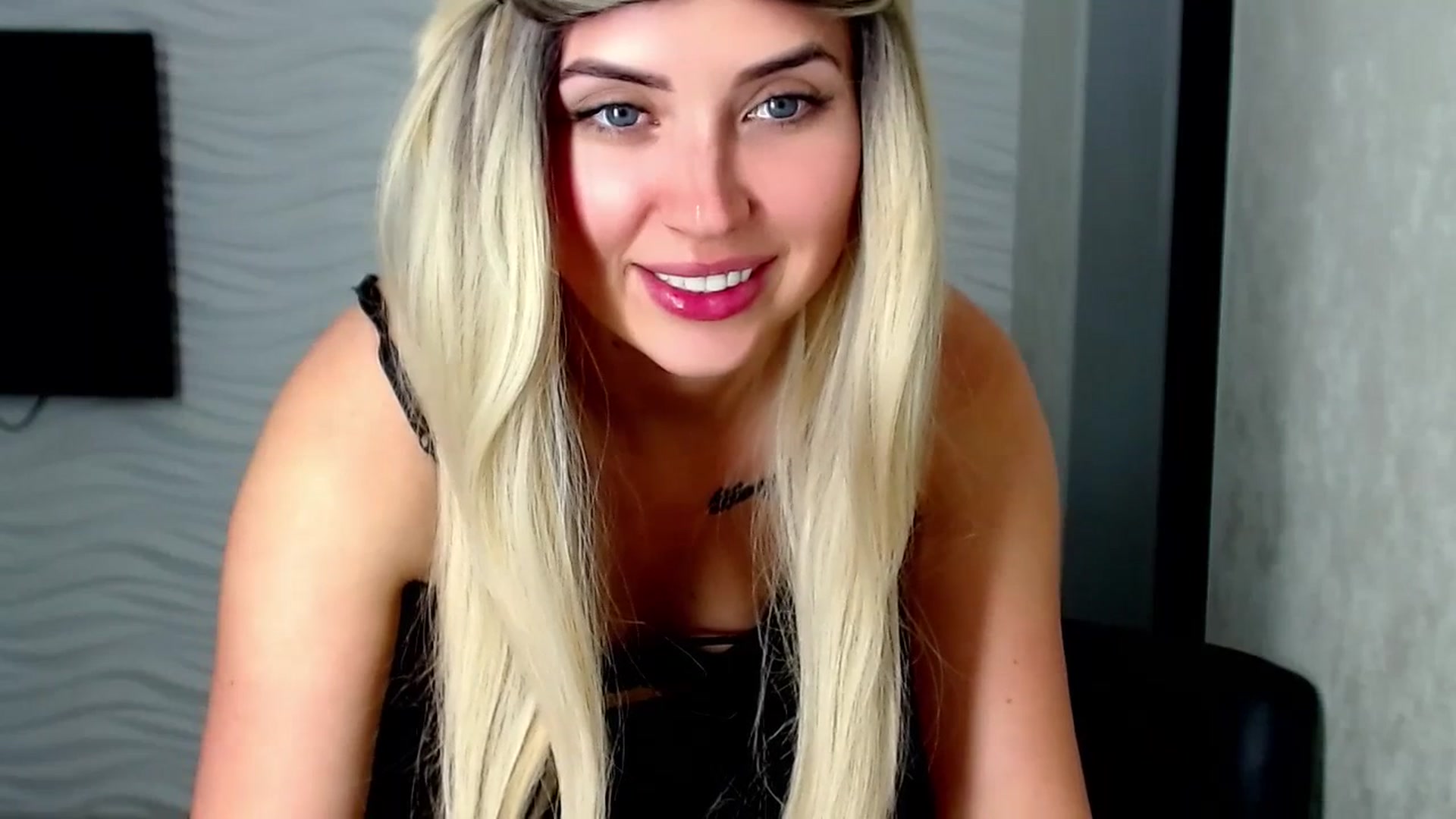 Gallery image thumbnail from SinfulAngelll's myfreecams stream on, 06/29/2023, 17:26 image 12 of 20