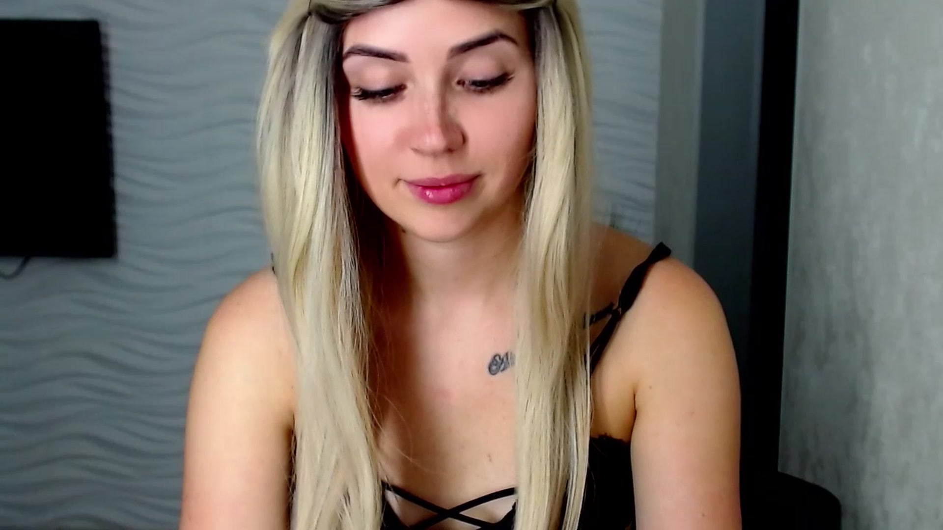 Gallery image thumbnail from SinfulAngelll's myfreecams stream on, 06/29/2023, 17:26 image 18 of 20
